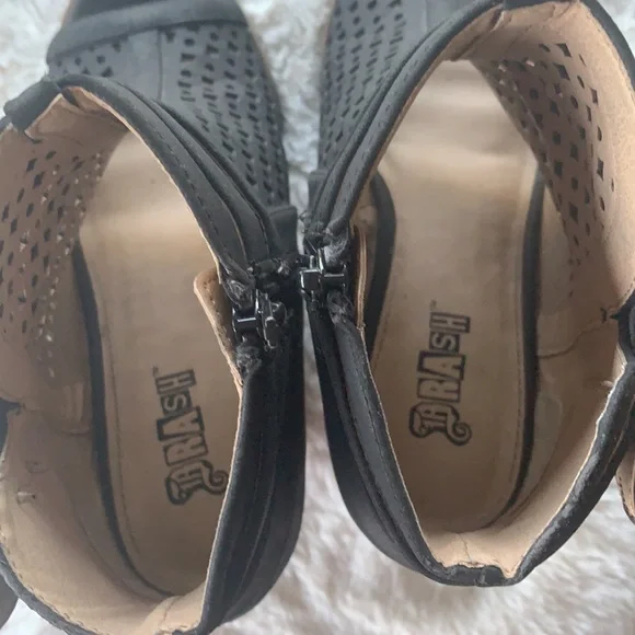 Brash heels - Picture 6 of 7